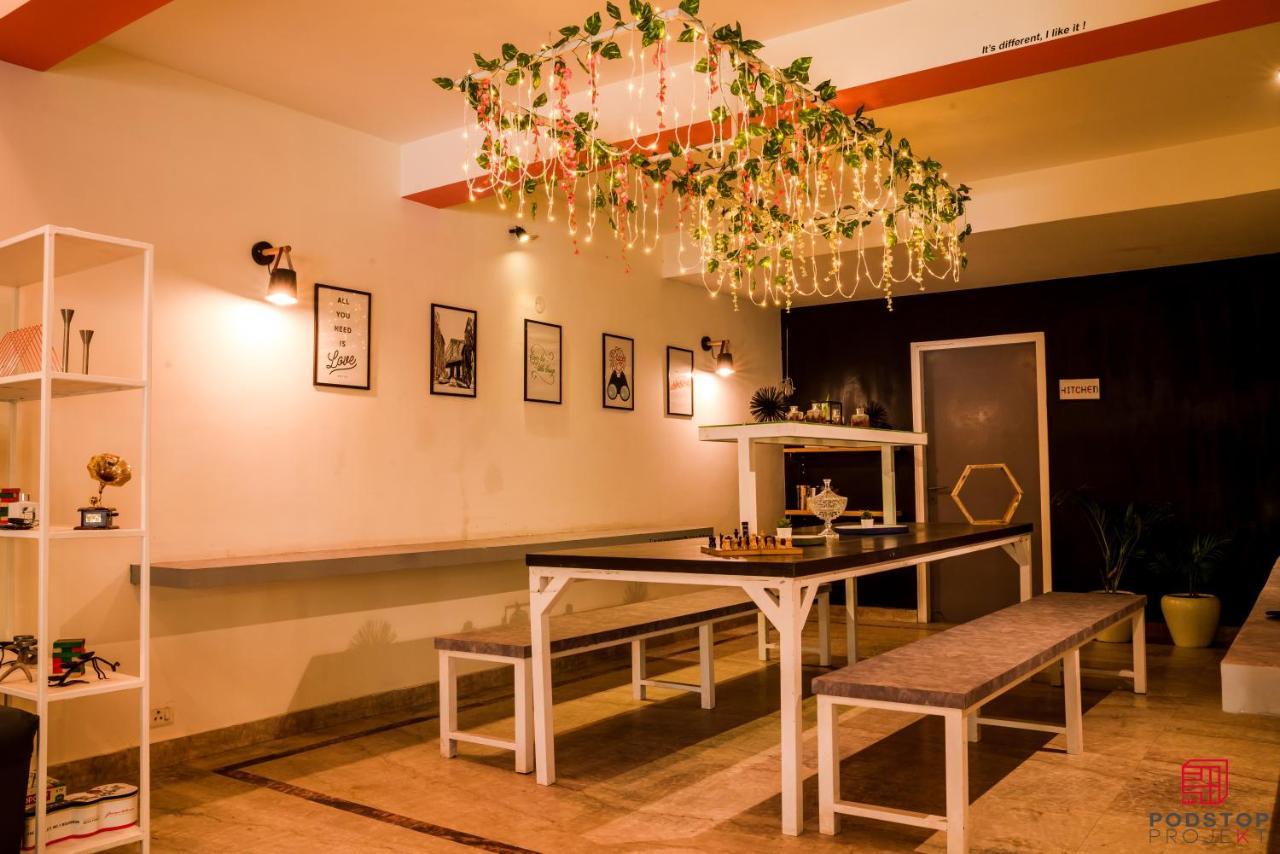 Podstop Projekt Pansiyon Yeni Delhi Dış mekan fotoğraf